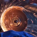 электрогазосварщик за работой фото